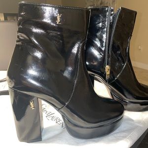 Yves Saint Laurent Boots